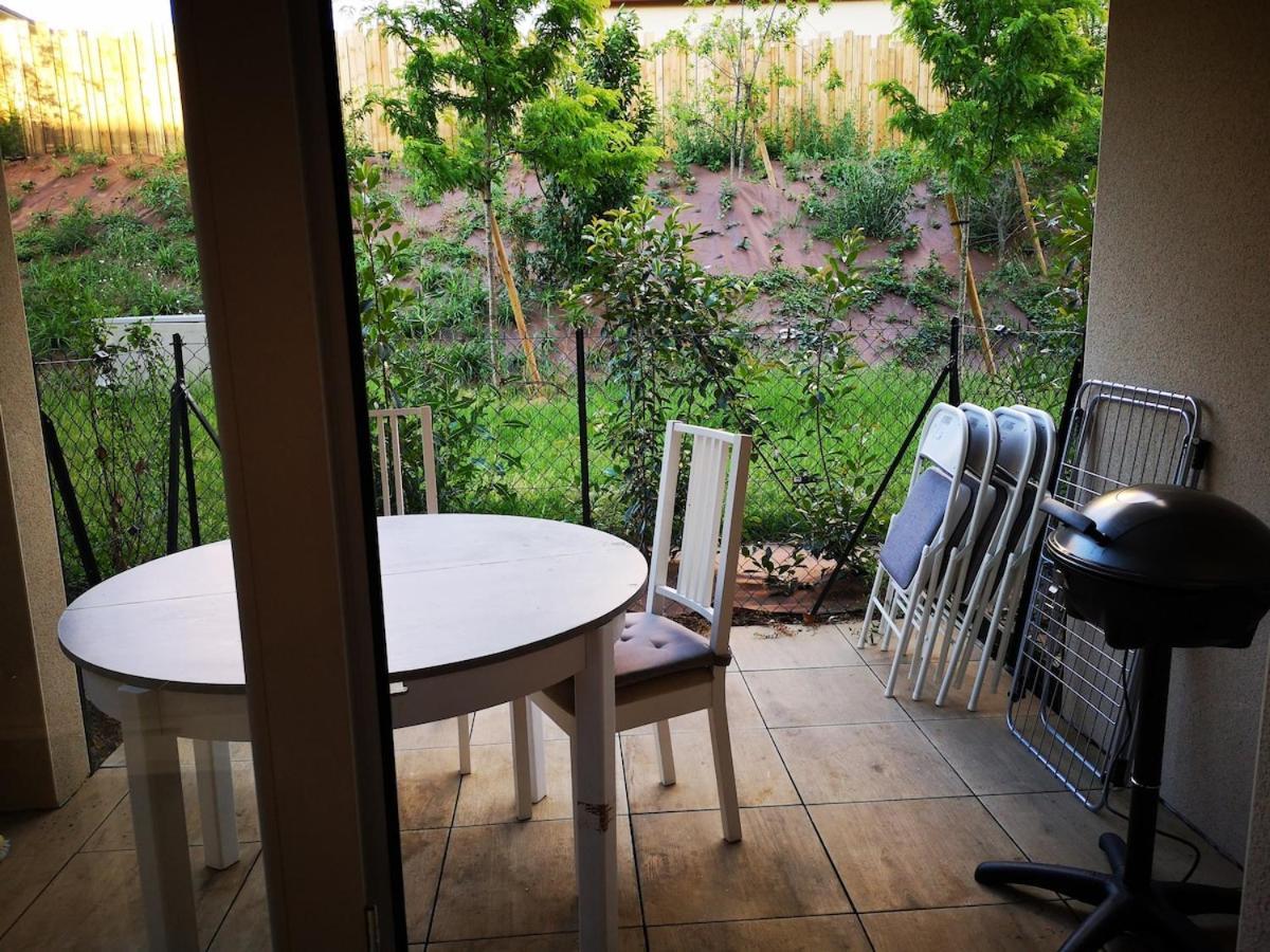 Quiet Charming T2 With Terrace 5Km From Lyon Apartment Dardilly Exterior foto